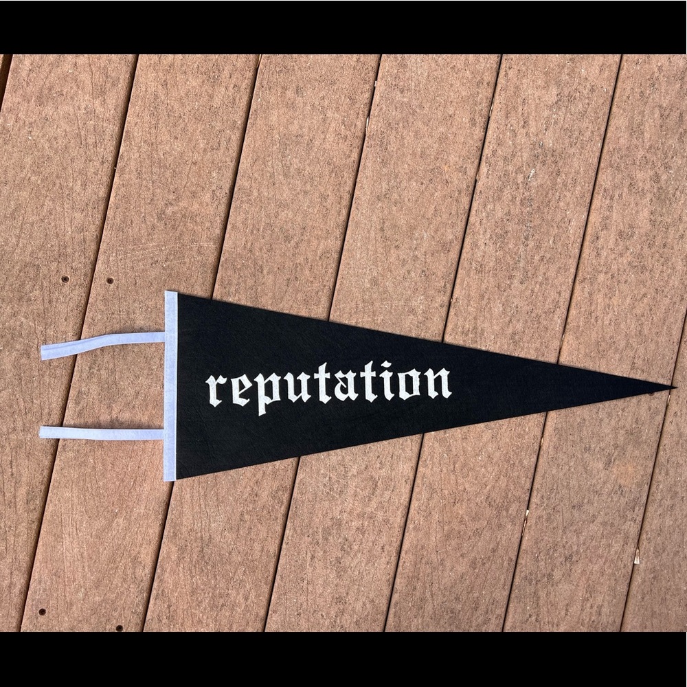 Taylor Swift Reputation Pennant